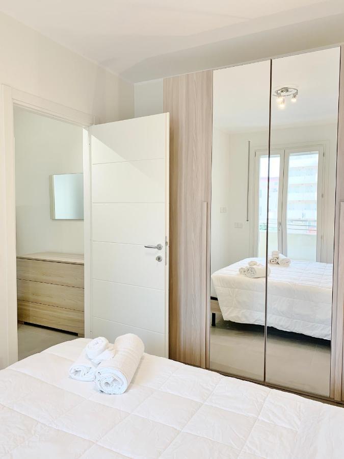 Alghero Charming Apartments Downtown Bagian luar foto